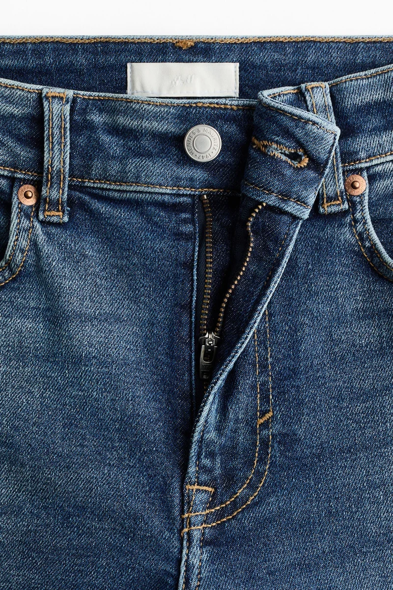 اتش اند ام جينز بقصة سكيني وخصر مرتفع وطول الكاحل